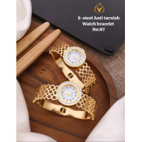 Bracelet Style Analog Watch-2