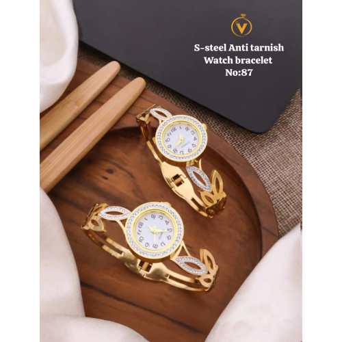 Bracelet Style Analog Watch-3